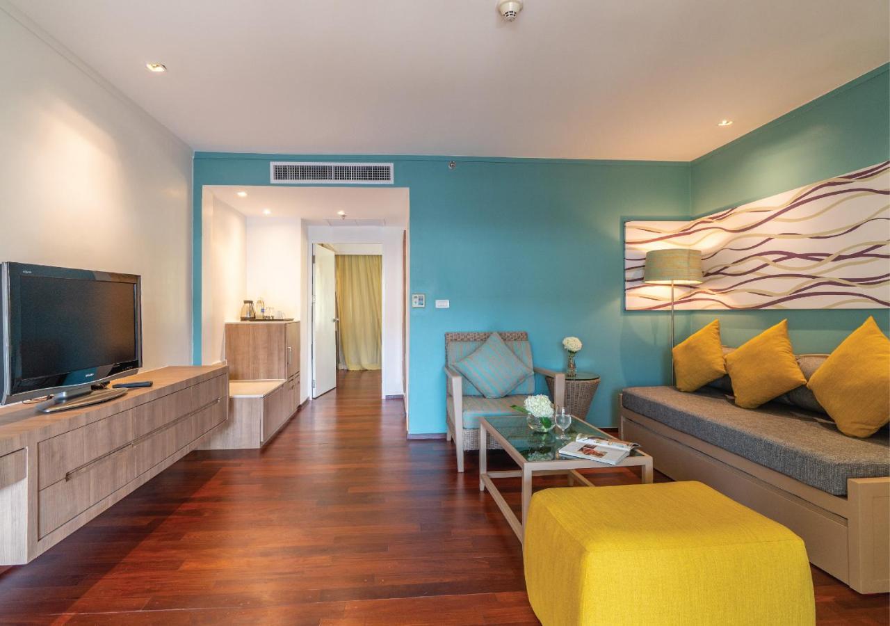 Radisson Resort And Suites Phuket หาดกมลา ภายนอก รูปภาพ