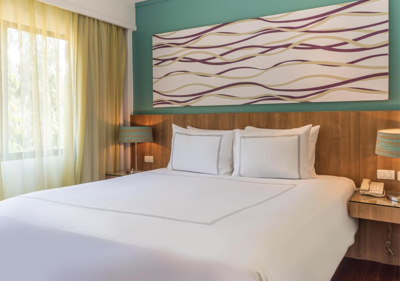 Radisson Resort And Suites Phuket หาดกมลา ภายนอก รูปภาพ