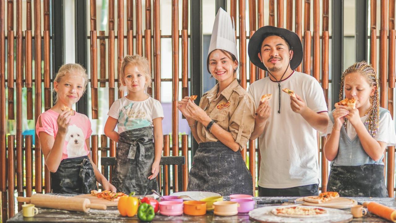 Radisson Resort And Suites Phuket หาดกมลา ภายนอก รูปภาพ
