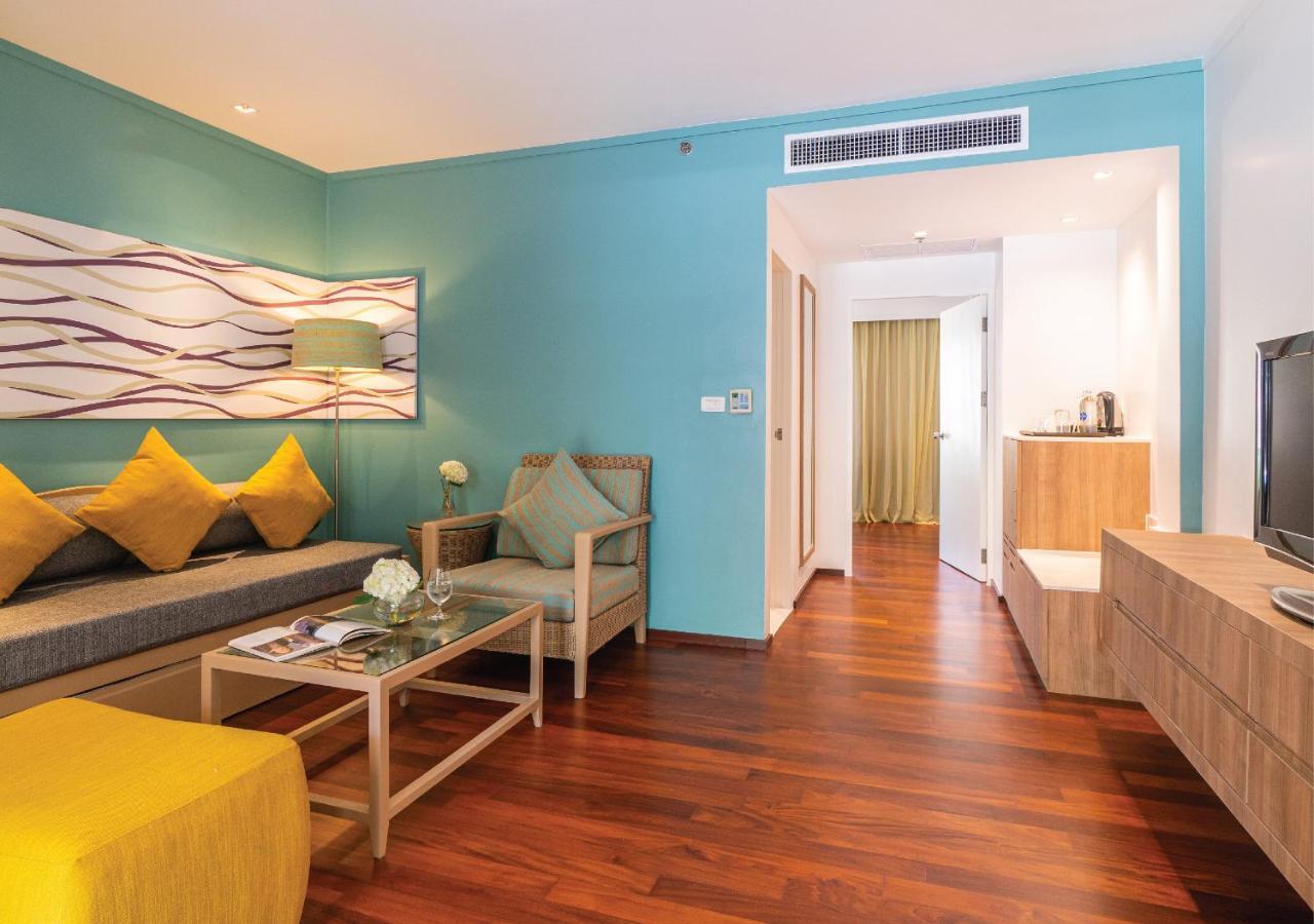 Radisson Resort And Suites Phuket หาดกมลา ภายนอก รูปภาพ