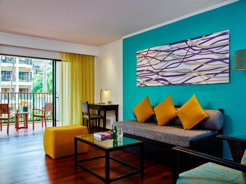 Radisson Resort And Suites Phuket หาดกมลา ภายนอก รูปภาพ