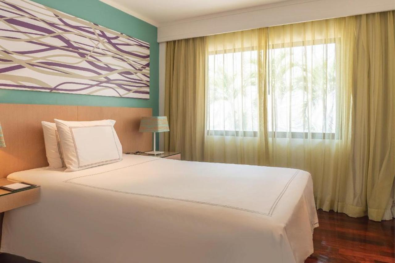 Radisson Resort And Suites Phuket หาดกมลา ภายนอก รูปภาพ